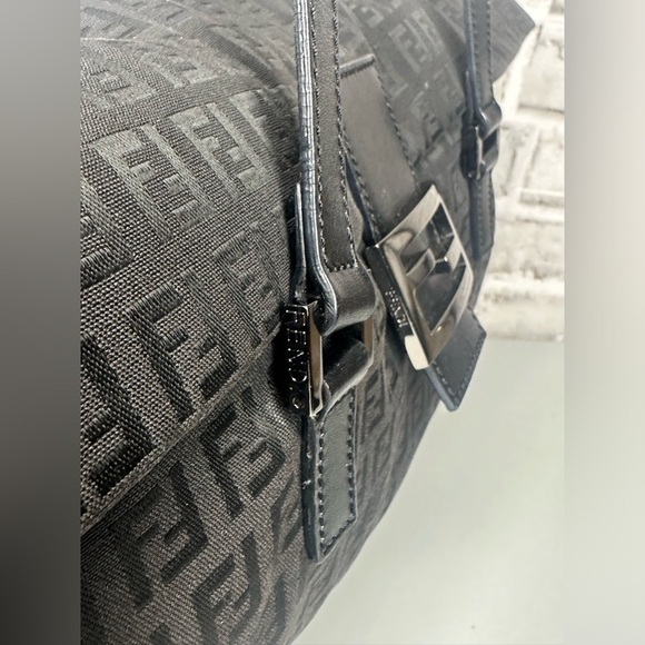 Fendi Zucchino Baguette Shoulder Bag Black Canvas Snap Close Front - Picture 6 of 13